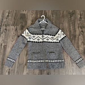 Womens knit chunky sweater with zip and collar